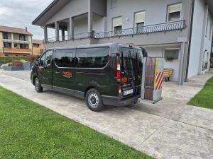 L - Opel Vivaro Pulmino portasci